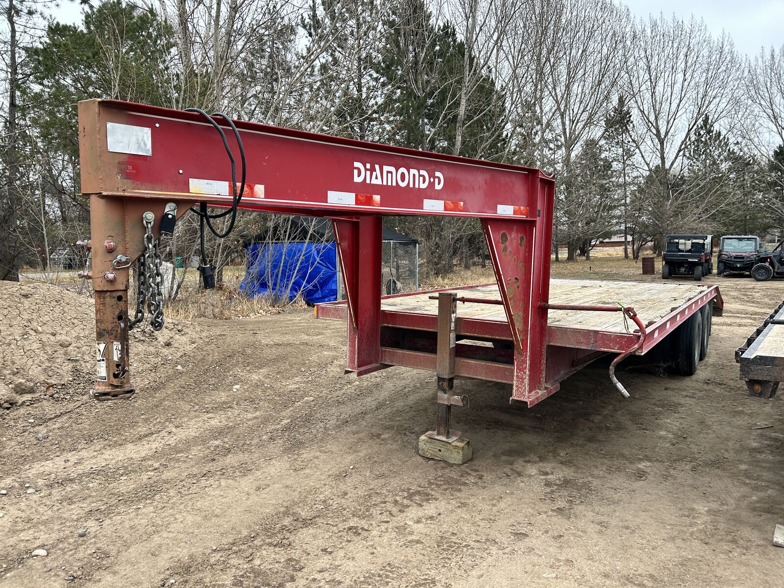 2001 Diamond D 20+4 Gooseneck Flatbed Trailer
