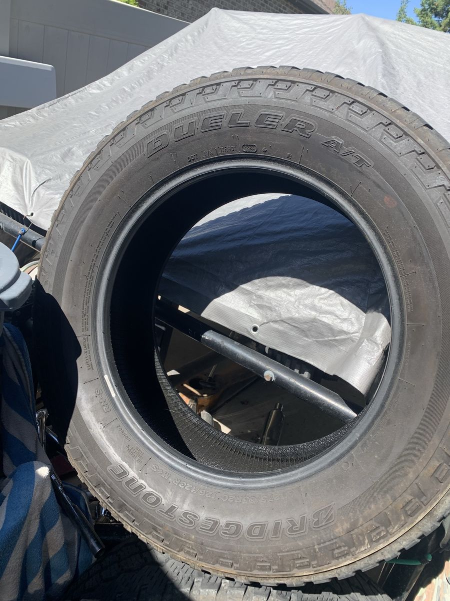 4 Tres  Lt 275/65R20
