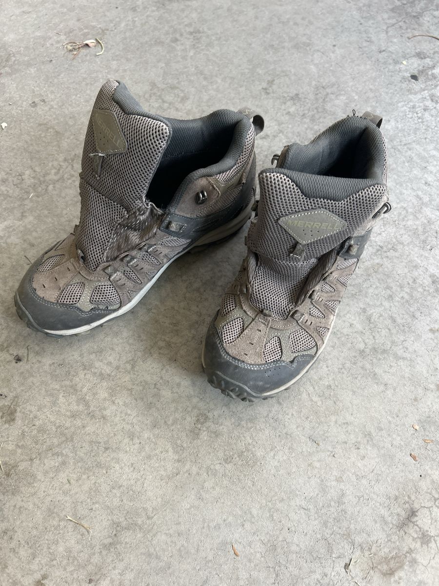 Merrell Hiking Boots Men's Size 8.5 Gray Outdoor Footwear