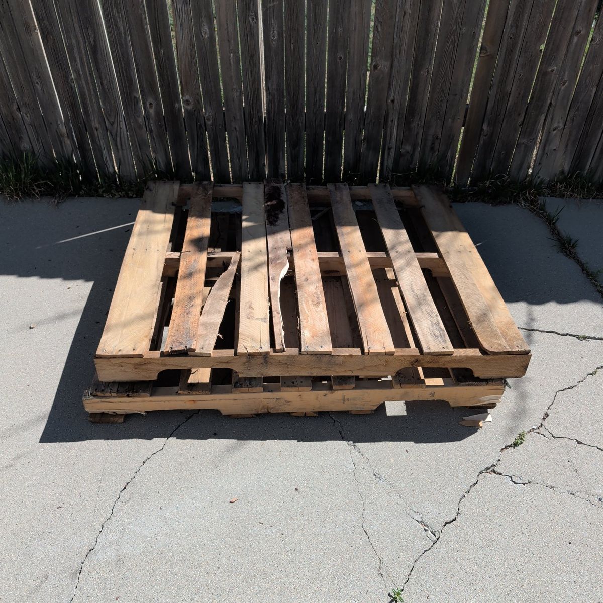 free pallets
