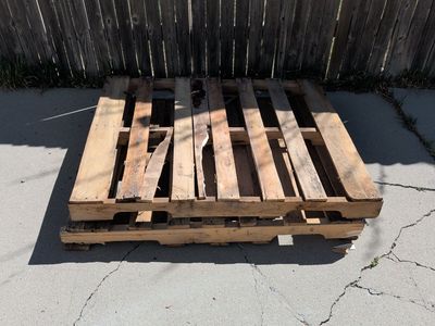 free pallets
