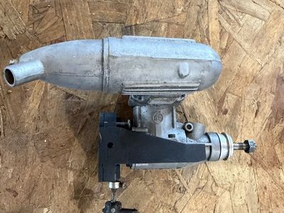 4 .40 size nitro engines