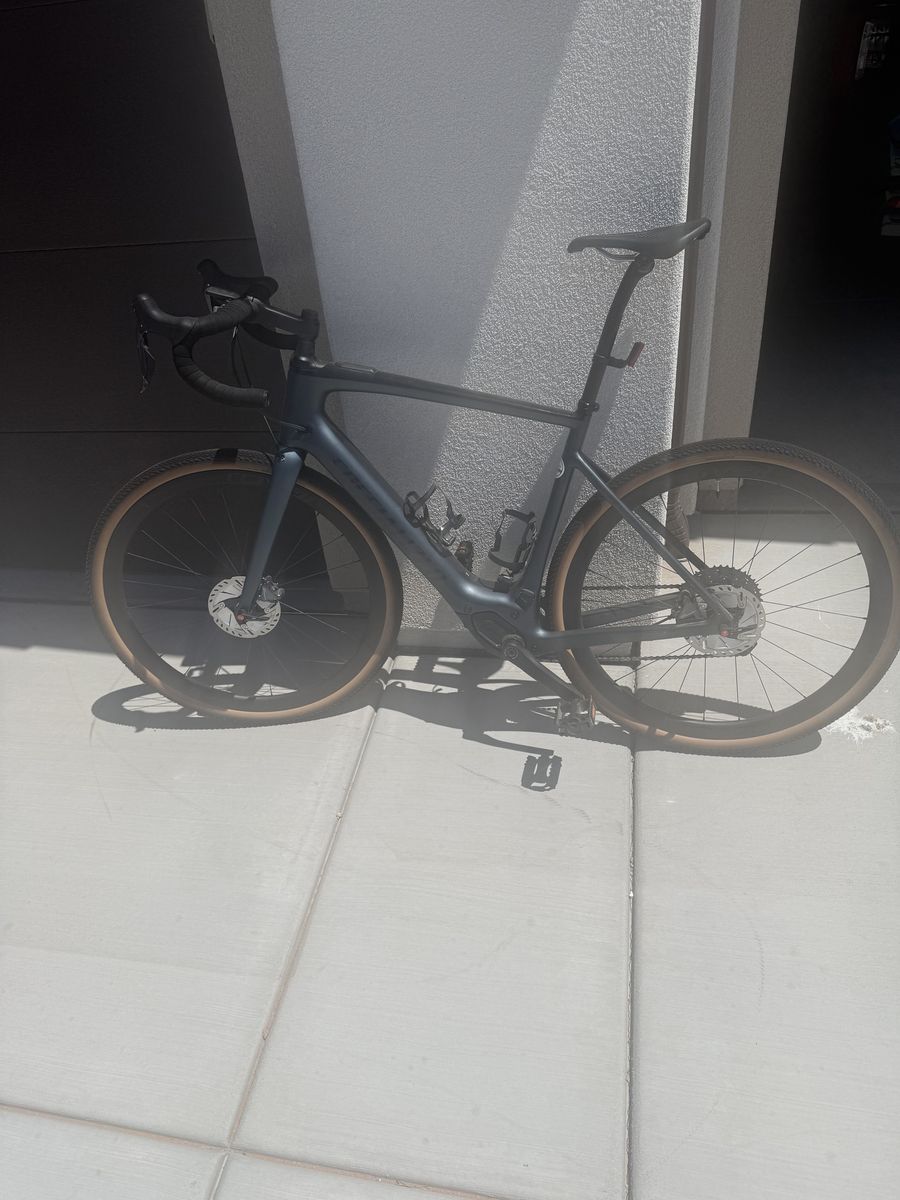 Specialized Creo Expert Road e-bike.  XL size