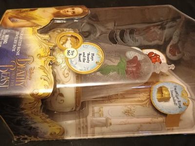 Beauty & The Beast Enchanted Rose Jewelry Box Jakks Pacific 2017