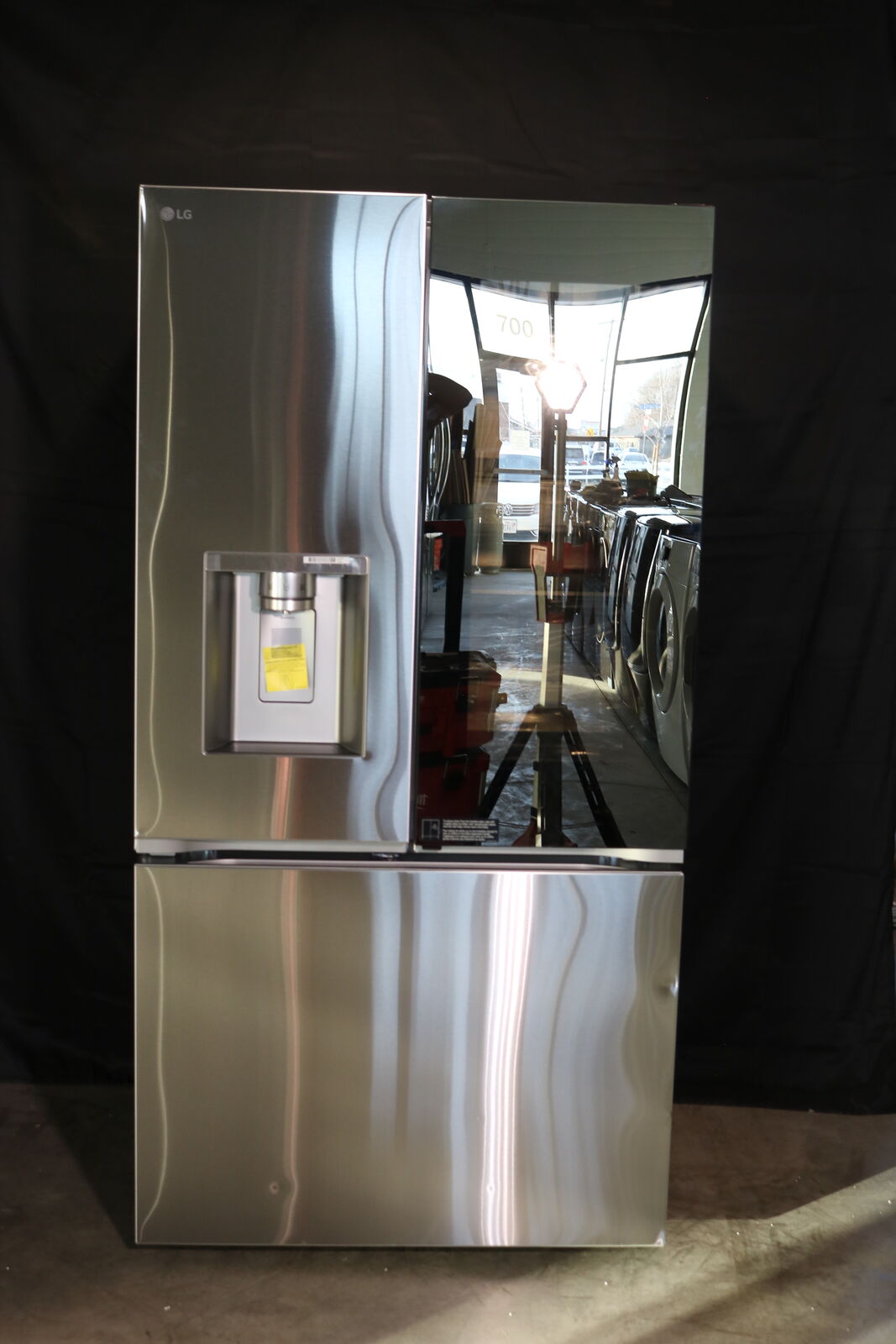 NEW!! LG French door Refrigerator / fridge - Mirror finish door!