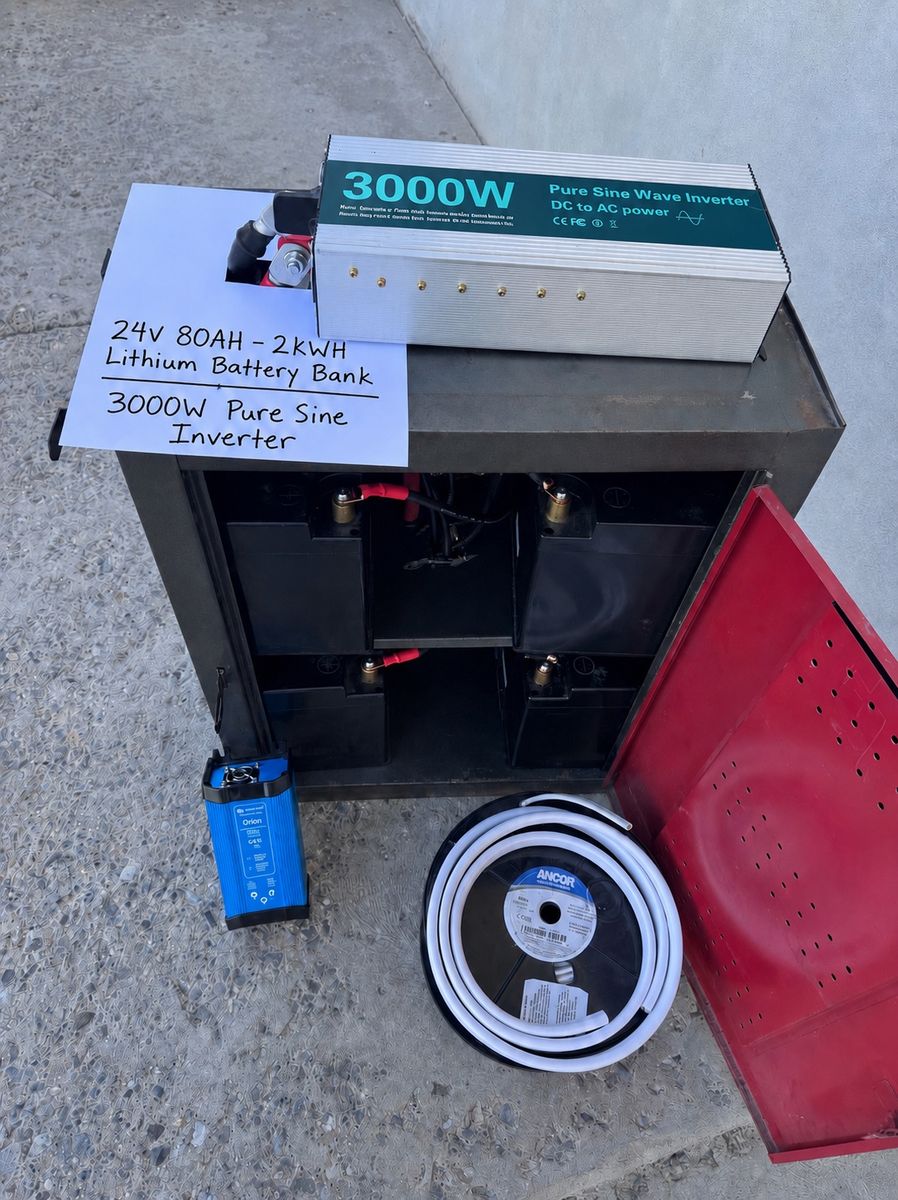 Portable 3000W Pure Sine Power Station / Solar Generator