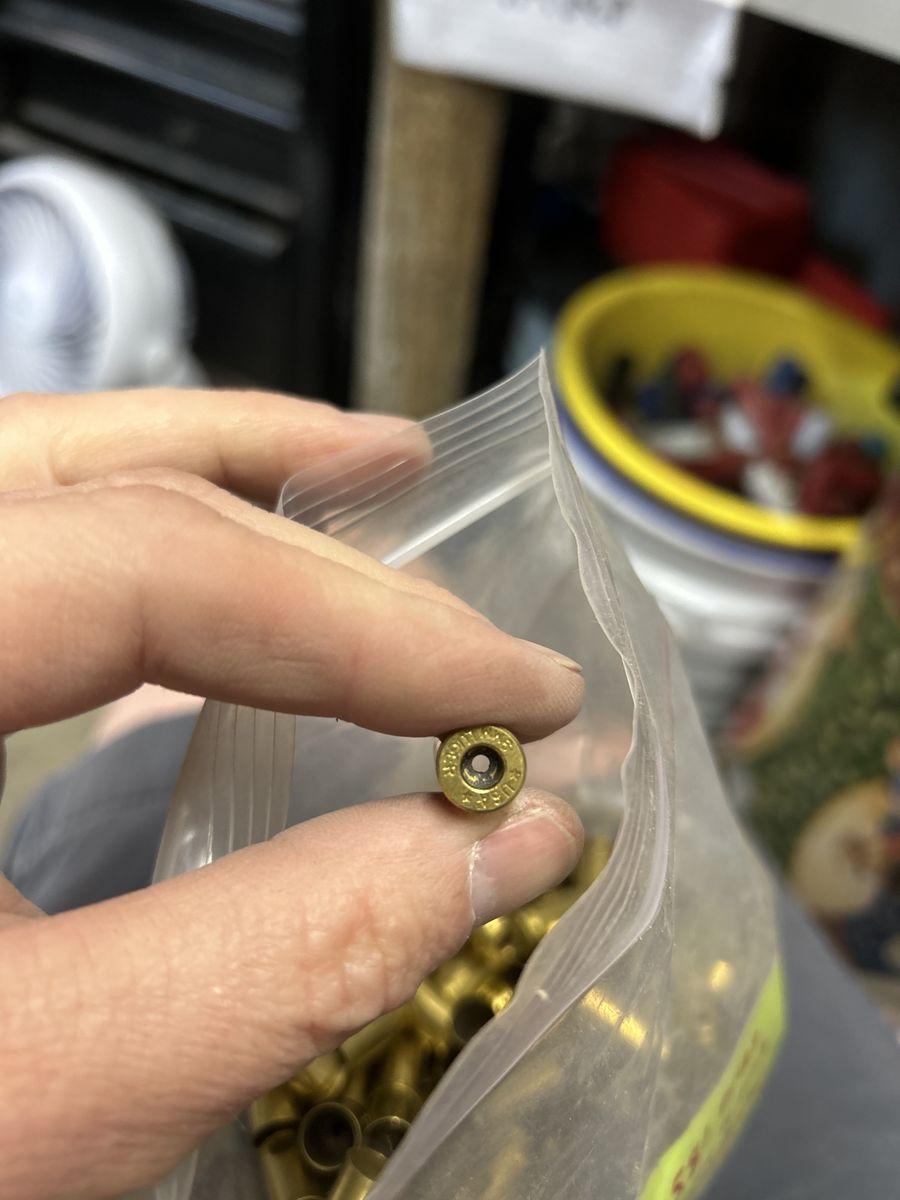 581 pieces of ready to load 9mm brass