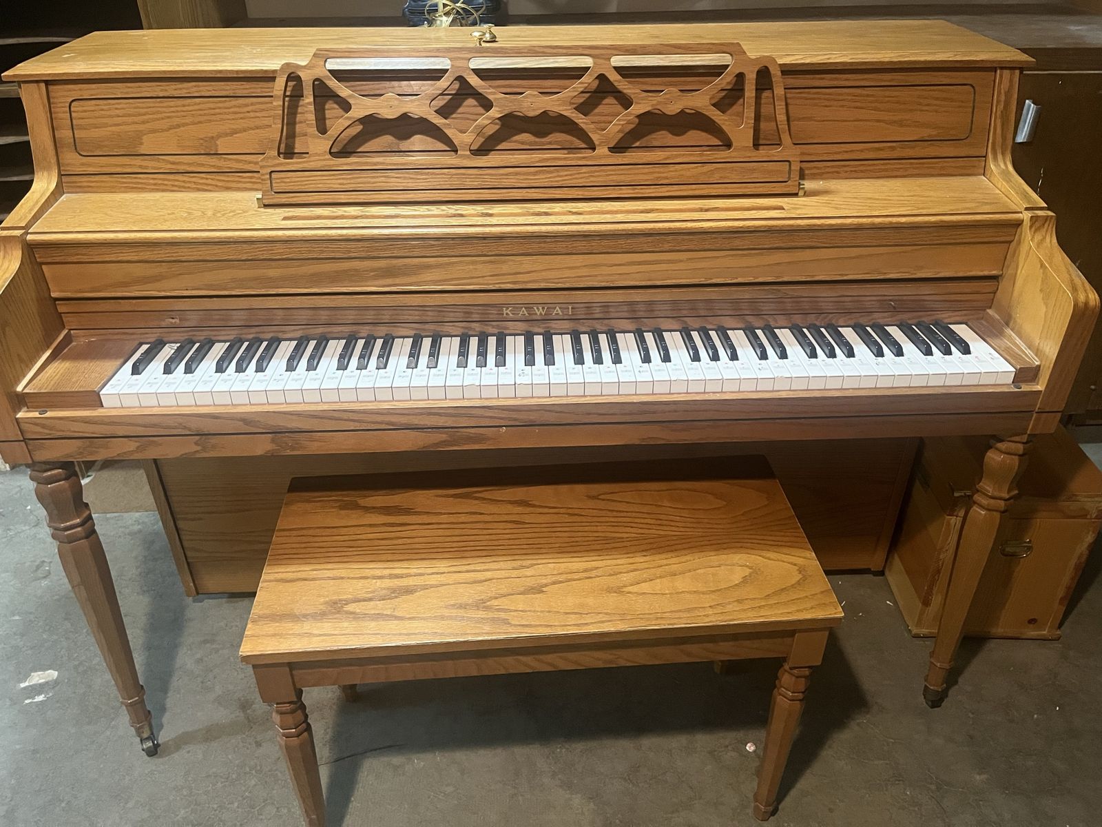 Kawai 502-M Upright Console Piano with Bench - 42.5-Inch