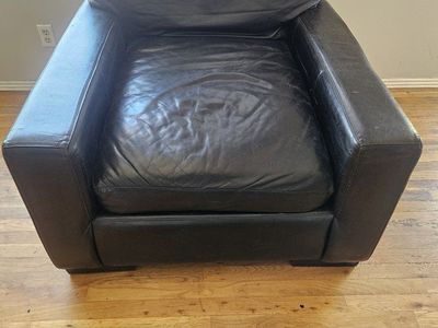 Black Leather Armchair - Modern Club Chair Style