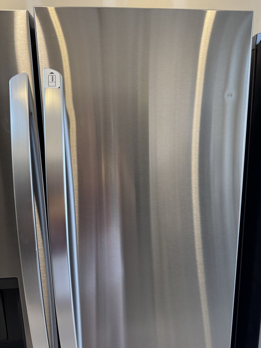 Main image 6