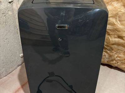 LG Portable Air Conditioner / Dehumidifier
