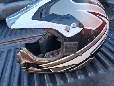Vera Motocross Motorcycle Helmet Medium Good!