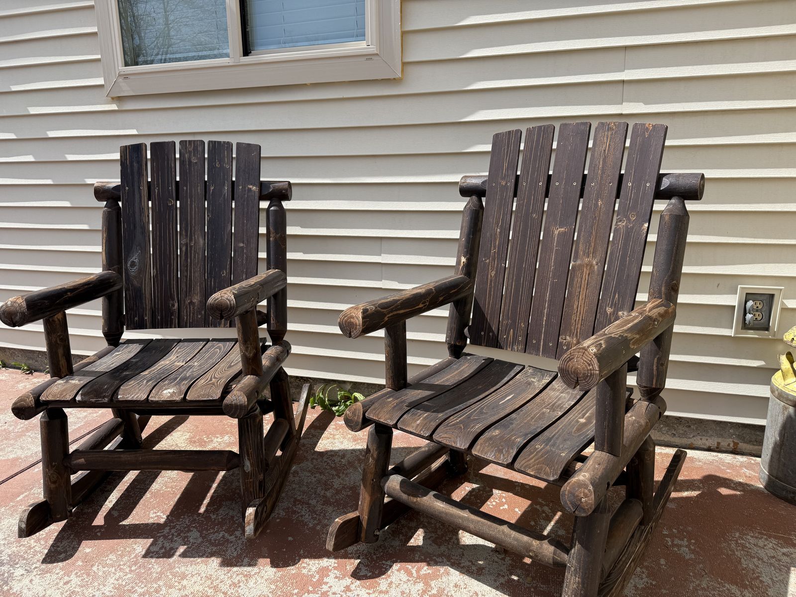 Lodge, Pole, Rocking Chairs
