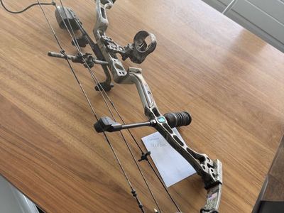 Left handed Diamond Black Ice by Bowtech