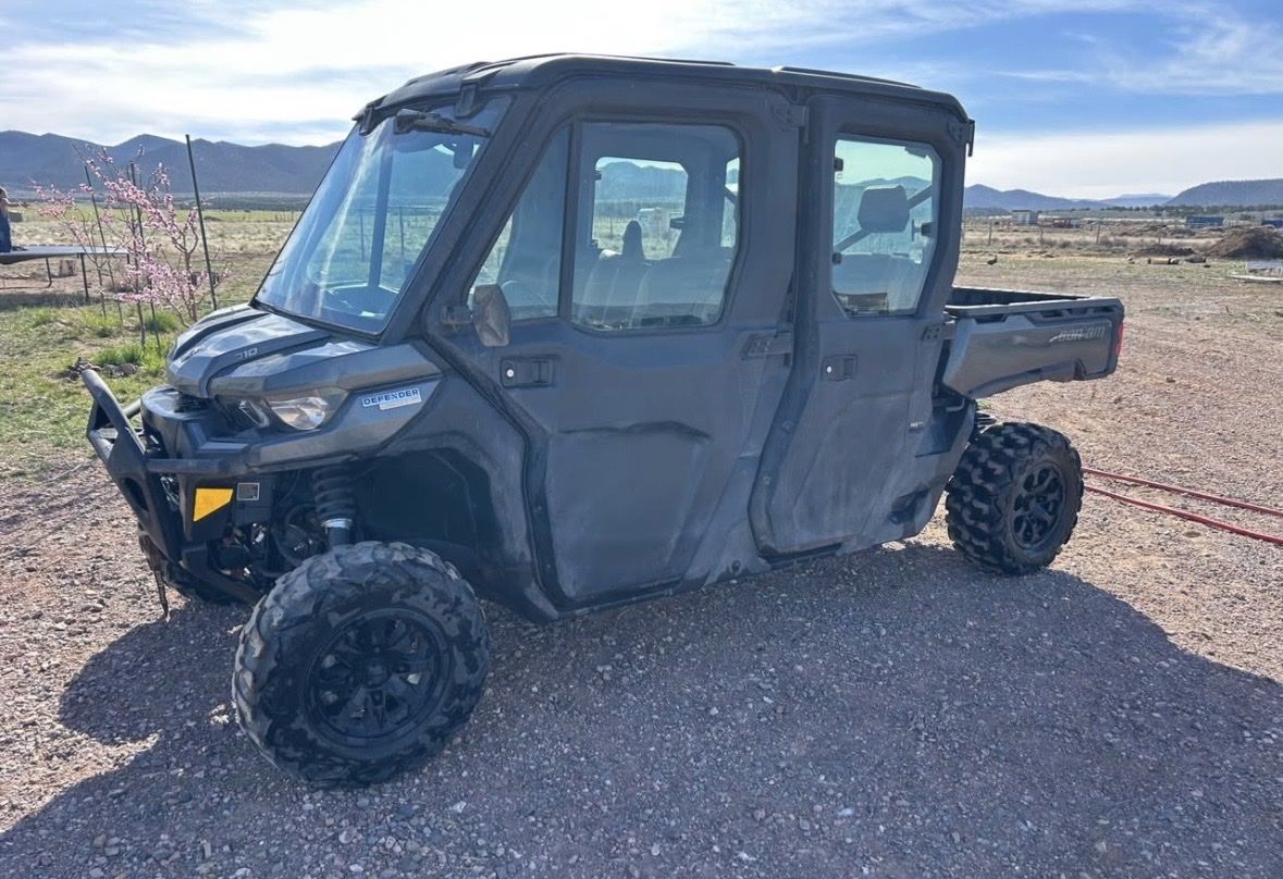 2022 CanAm Defender