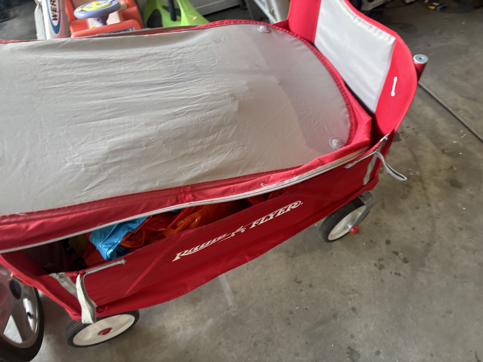 Kids Wagon radio flyer with canopy