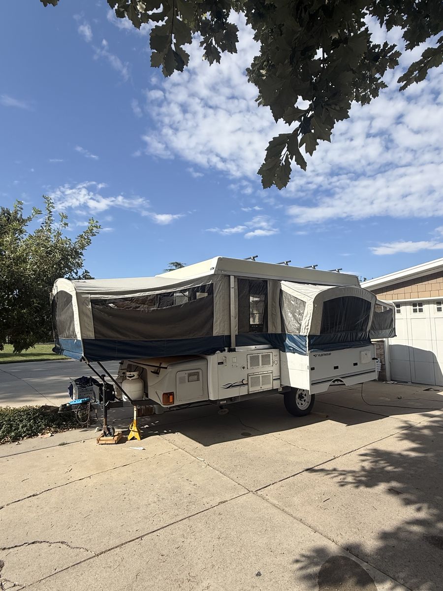 2008 Fleetwood Utah Edition Pop-Up Trailer – $4,000 (Cash Only)
