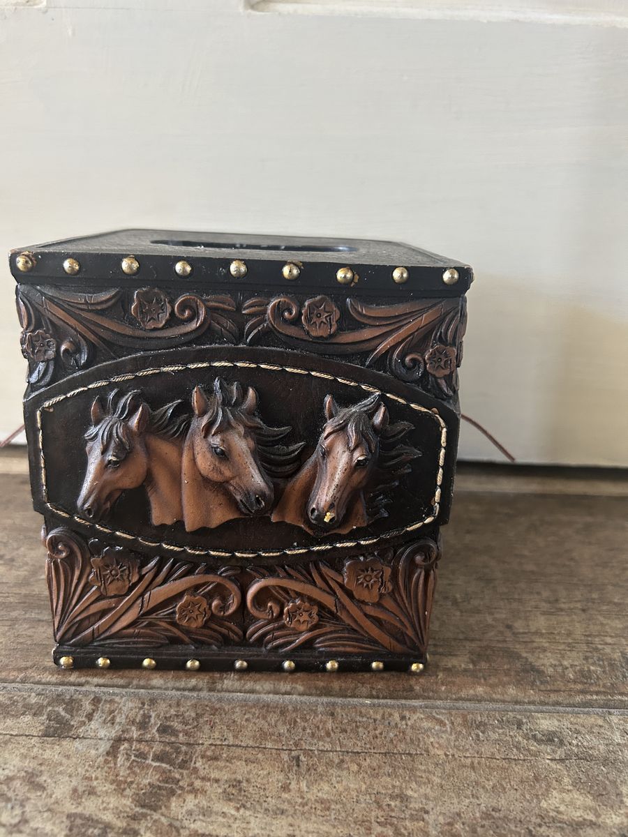 Western Horse Decorative Tissue Box Cover – Rustic Cowboy Décor