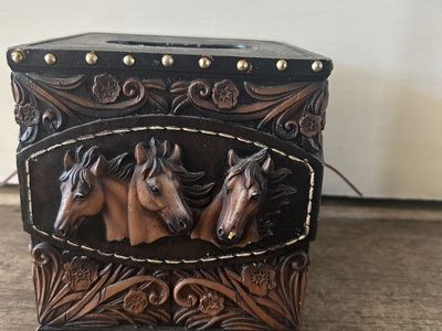 Western Horse Decorative Tissue Box Cover – Rustic Cowboy Décor
