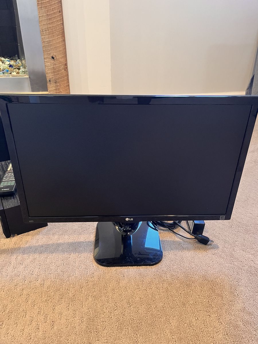 24” LG HD Monitor 
