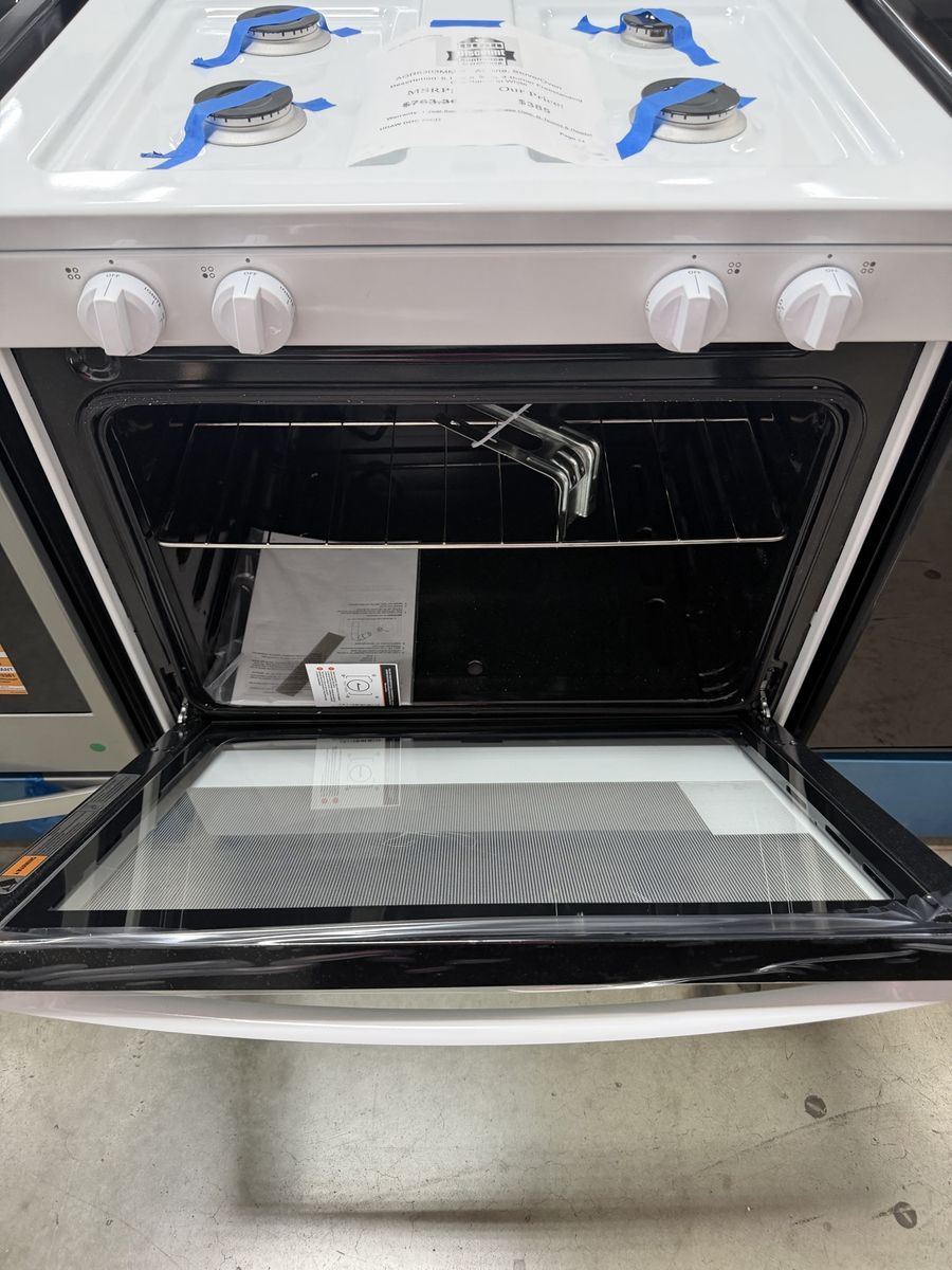 NEW AMANA WHITE 4 BURNER GAS RANGE