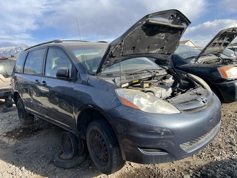 2009 Toyota Sienna Parts