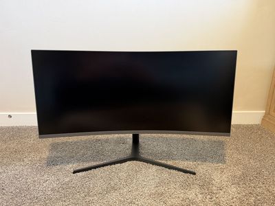 Samsung 34in Curved Wide - 3440x1440