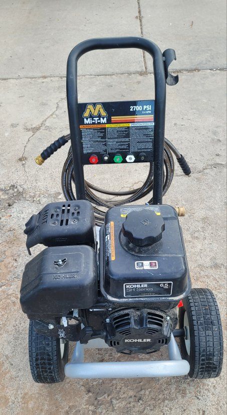Mi T M CA 2700 PSI 2.4 GPM Gas Powered Cold Water