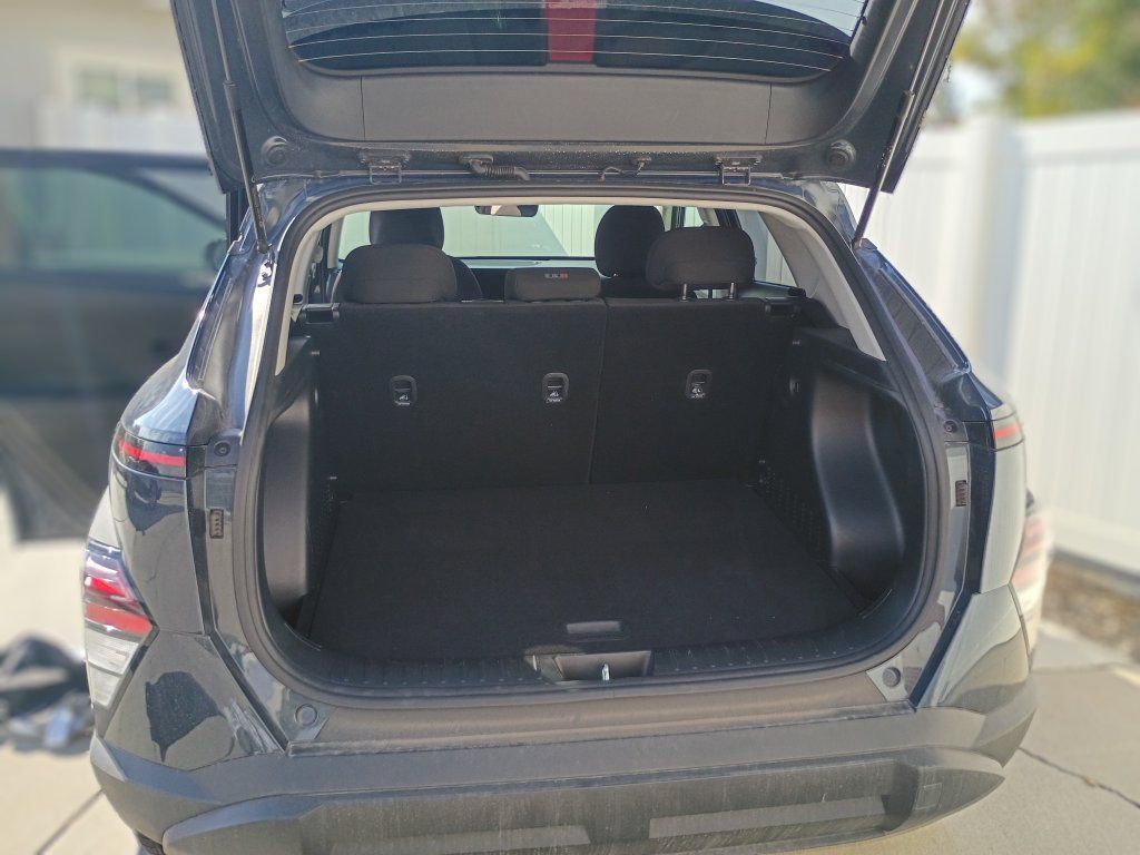Main image 6