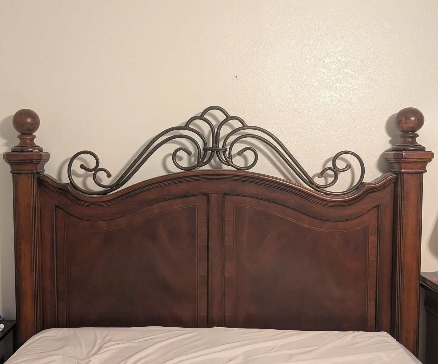 Main image 5