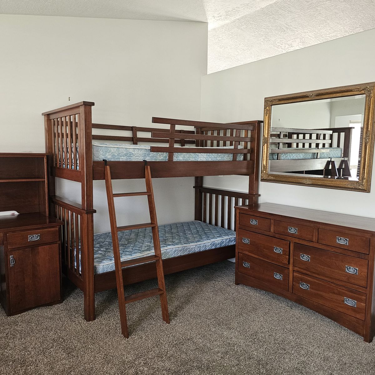 Amish Bunkbed Bedroom Set