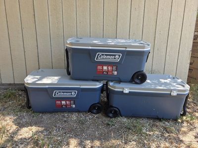 Coleman 316 Series 100QT Hard Chest Wheeled Cooler, Lakeside Blue