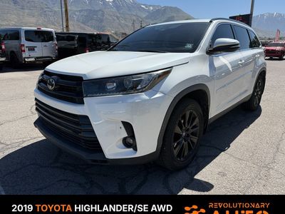 2019 Toyota Highlander SE