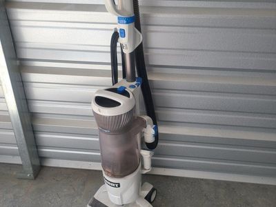 bagless Upright Vacuum cleaner