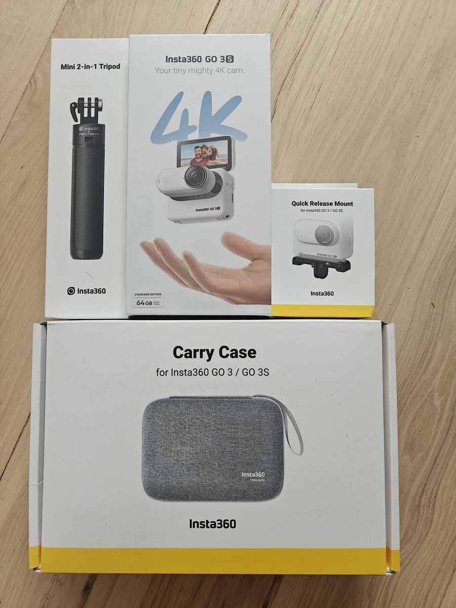 Insta360 Go 3S (64GB) Bundle