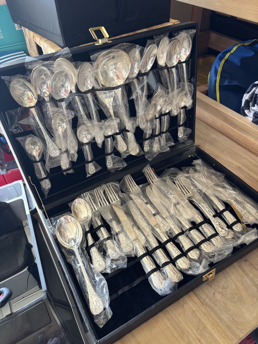 Vintage Silver Plated Flatware Set, Service for [Unknown], Ornate Handle Design, in Lined Case