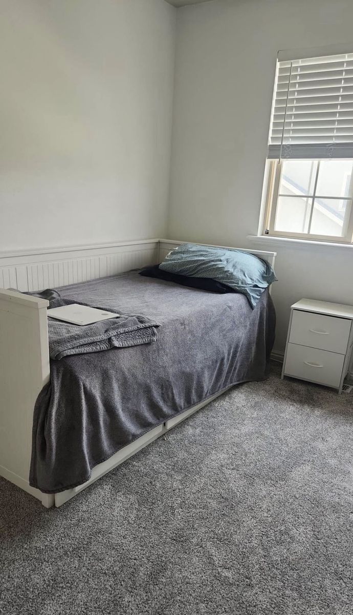 Female Private Room For Rent