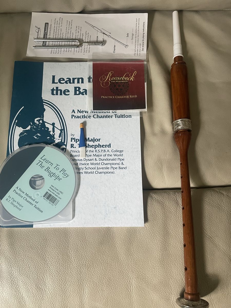 Roosebeck Practice Chanter & Learn to Play Bagpipe Kit - With Reed, Tuning Fork, CD & Book