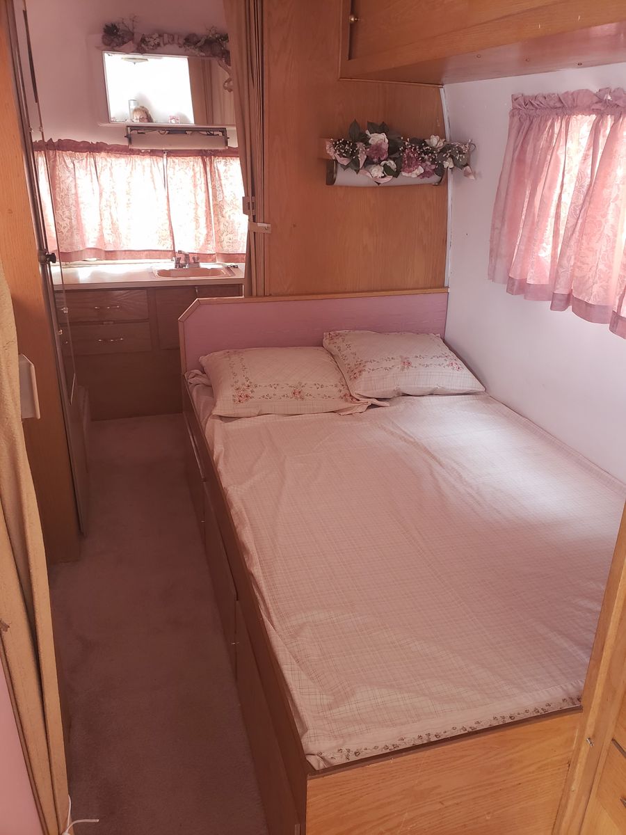 Main image 19