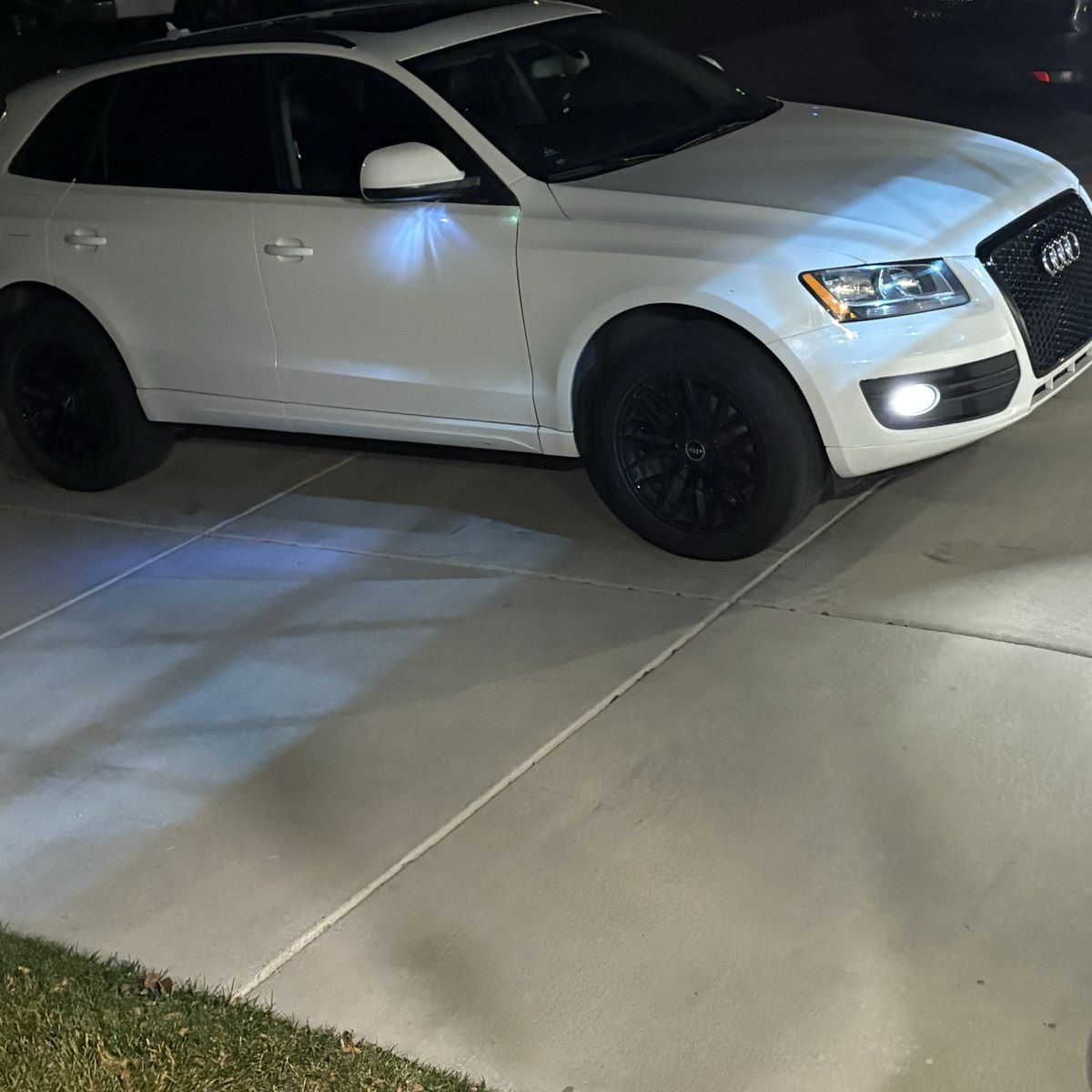 2011 AUDI Q5