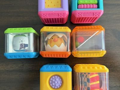 Fisher Price Peek-a-Boo Textured Sensory Blocks
