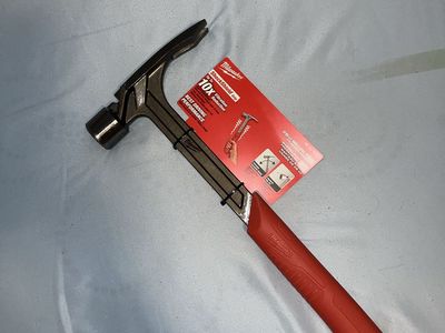 New Milwaukee 28oz Hammer