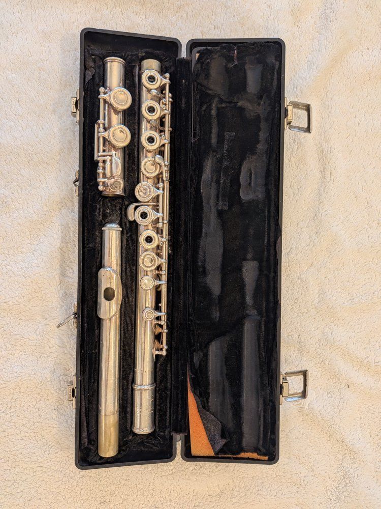 Artley USA Flute 15-0-OFF with Case