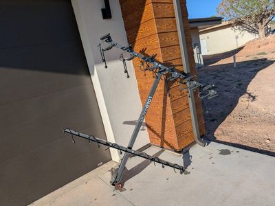 LOLO RACKS Rack for 6 Bikes - Hitch Mount, Vertical Style