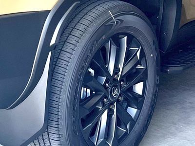Takeoff Tires Toyota Land Cruiser 265/60 R20 Dunlop