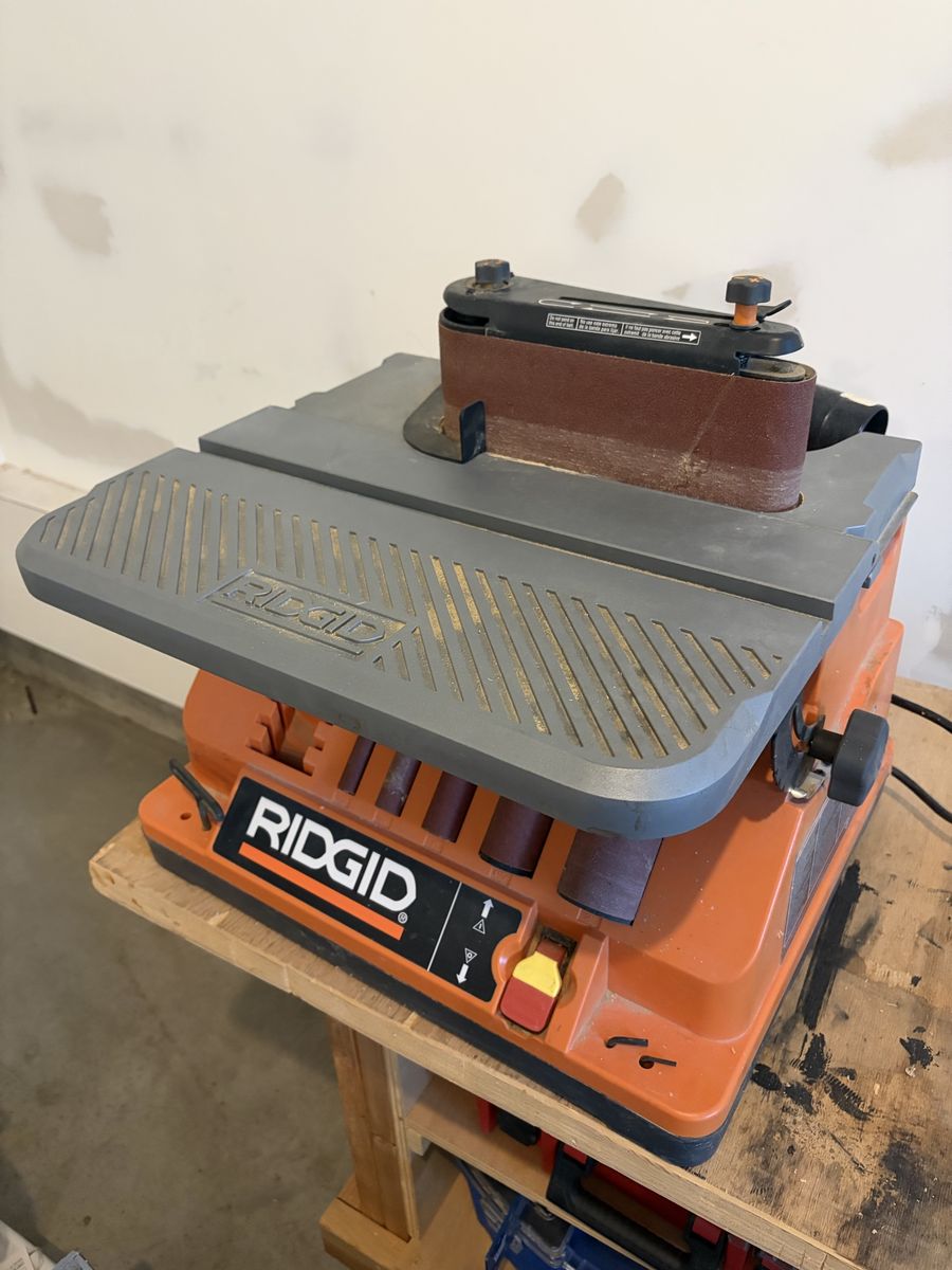 RIDGID Oscillating Edge/Belt Spindle Sander