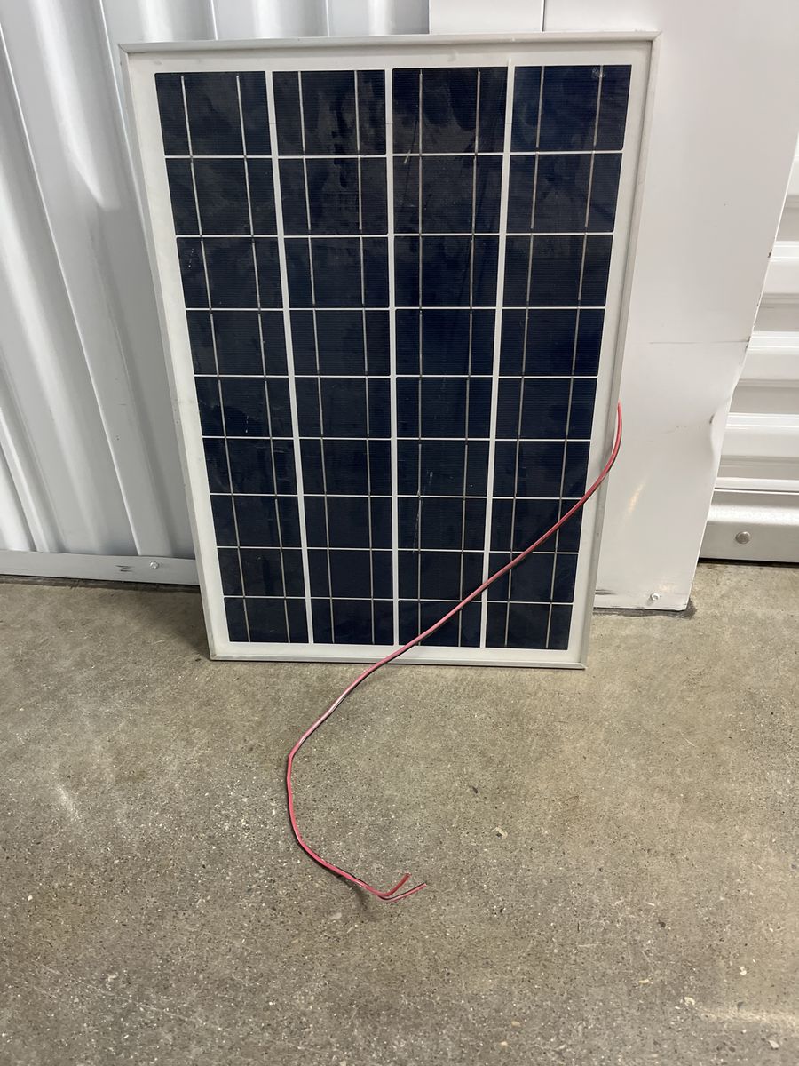Solar Panel with Wiring - Pre-owned