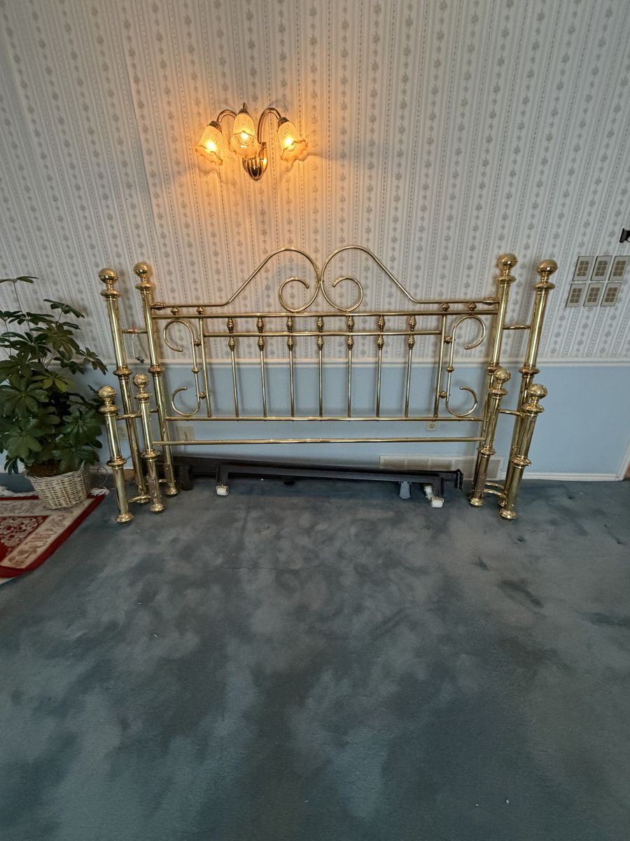 Vintage King Size Genuine Brass Bed – Headboard & Footboard $800 cash/venmo in Provo