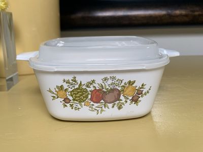 Vintage Corning Ware Storage Dish W/Plastic Lid