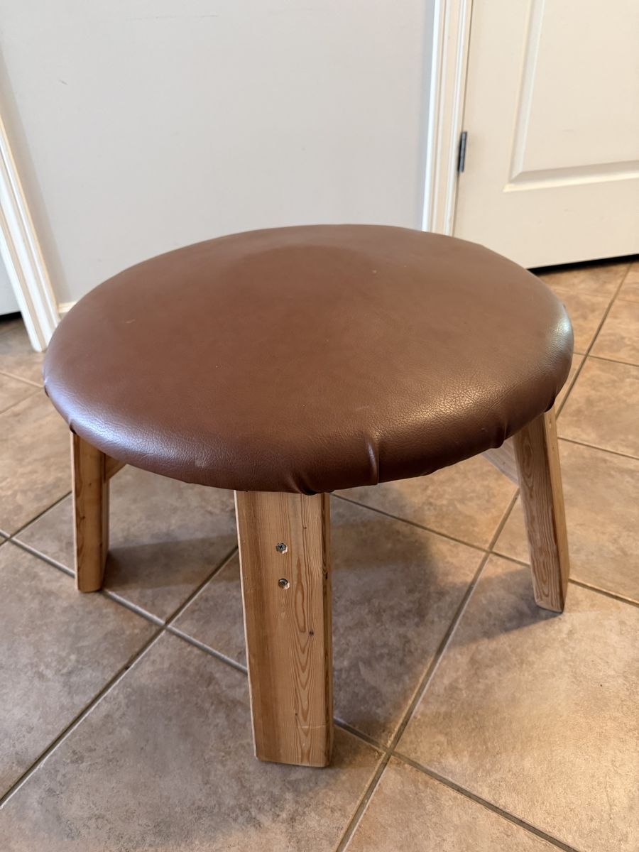 Boys gymnastics mushroom pommel 